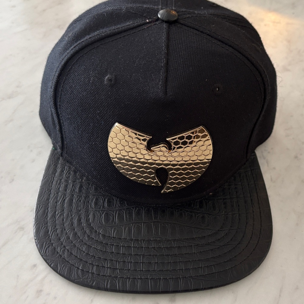 Wu tang black and Gold Snapback Cap